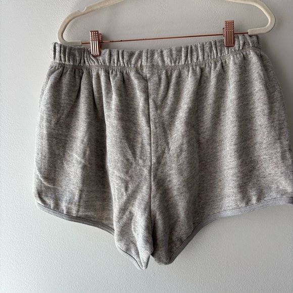 Entireworld. Loop back Grey‎ Sweatshort Sz L - Picture 2 of 3